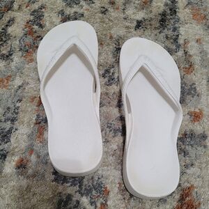 Archie's Arch Support Flip-Flops, Unisex Men's 8/Women's 9 - EUC